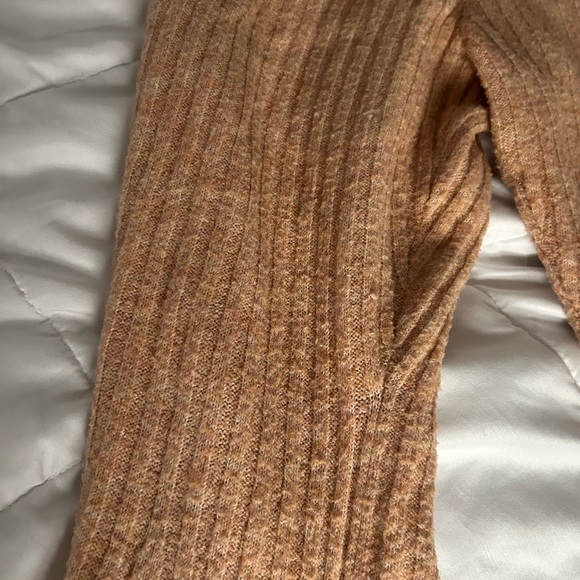 Fuzzy flare pants - Picture 3 of 4